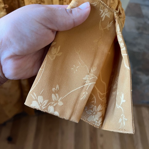 Top - Picture 8 of 8